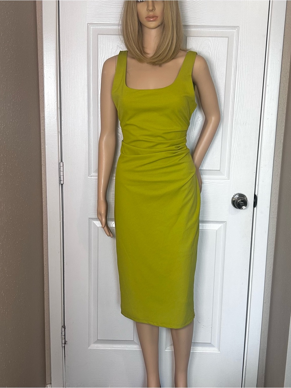 Figure-Flattering Square-Neck Sheath Dress in Lime Green